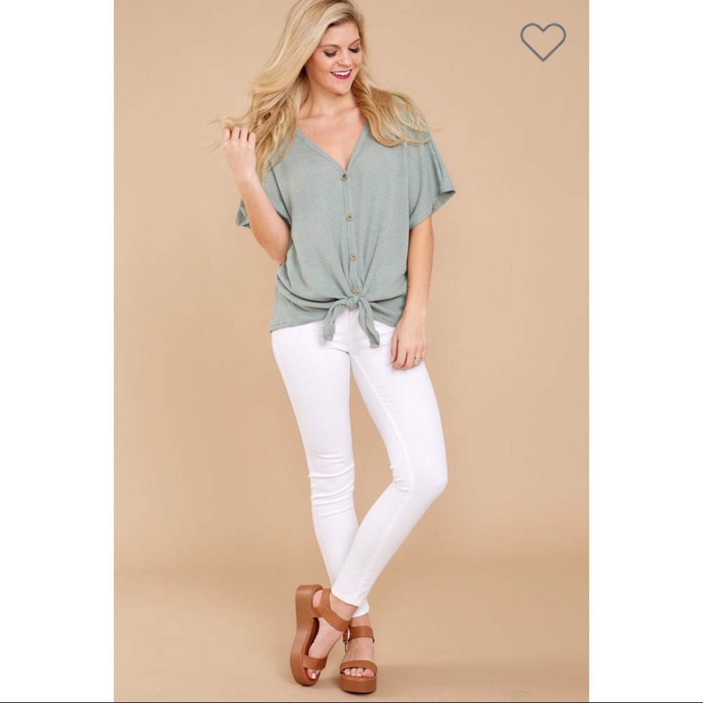 >>LAST<< Liza Short Sleeve Button Down - Sage - Picture 3 of 4